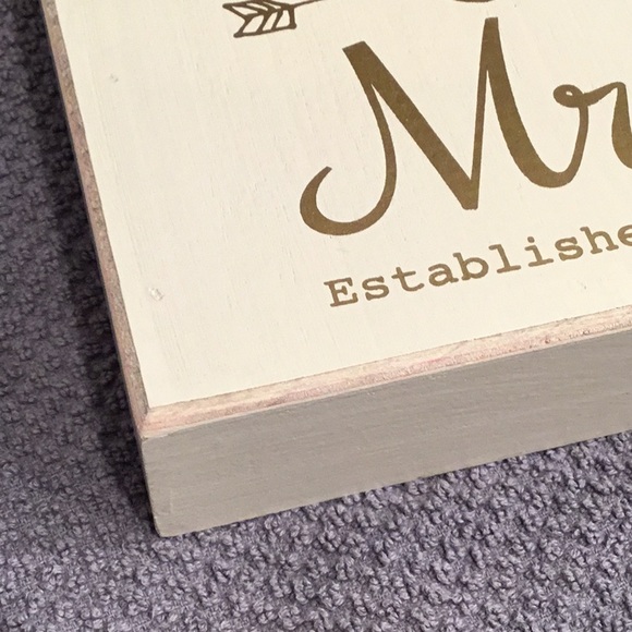 Mr and Mrs Wood Sign Year 2015 - Picture 6 of 7